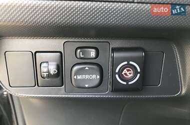 Хэтчбек Toyota Auris 2008 в 