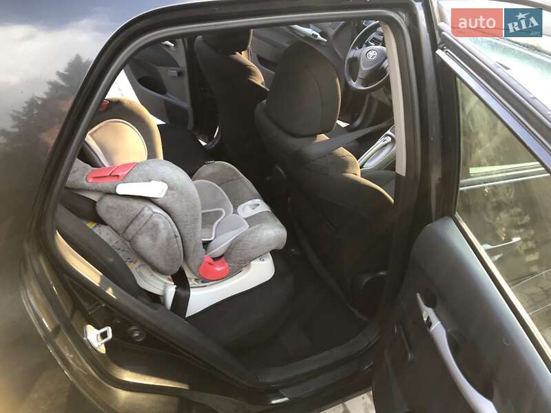 Хетчбек Toyota Auris 2008 в Львові