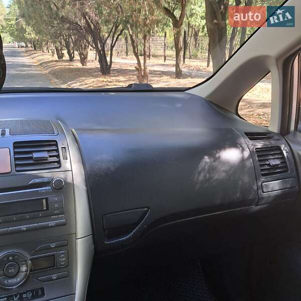 Хэтчбек Toyota Auris 2008 в Никополе фото 18 Хэтчбек Toyota Auris 2008 в Никополе