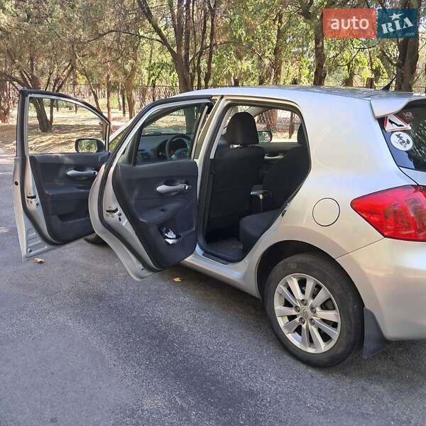 Хэтчбек Toyota Auris 2008 в Никополе фото 20 Хэтчбек Toyota Auris 2008 в Никополе