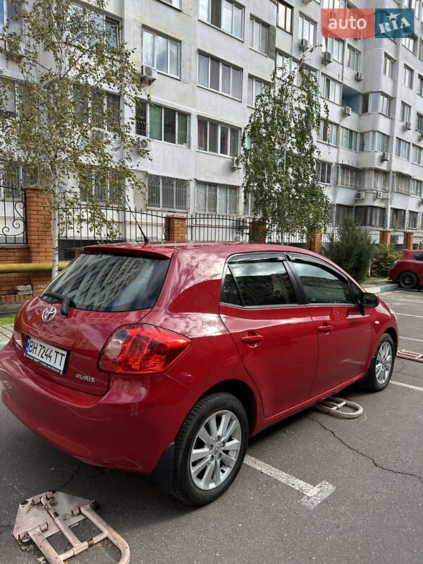 Хэтчбек Toyota Auris 2009 в Одессе