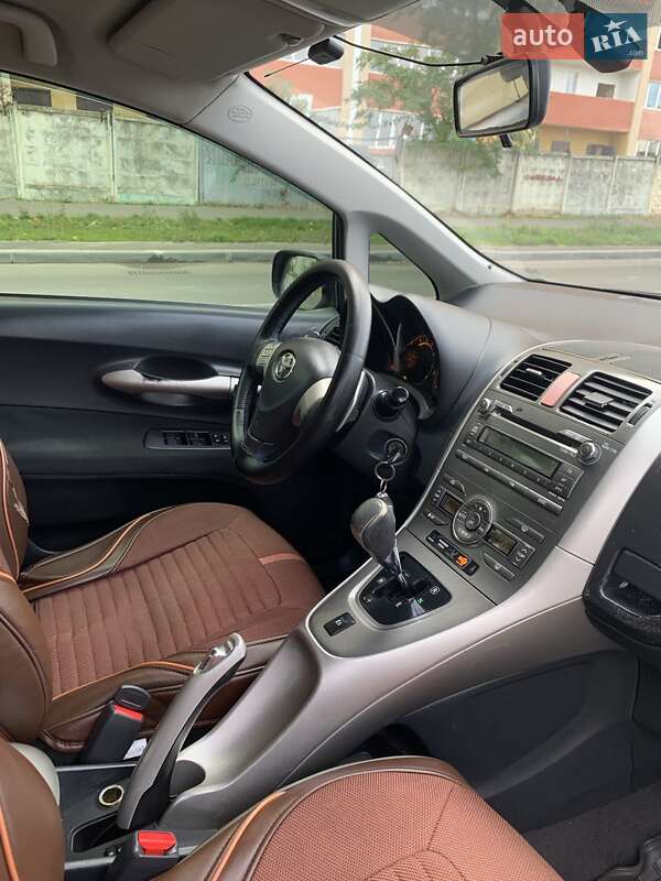 Хэтчбек Toyota Auris 2008 в Одессе