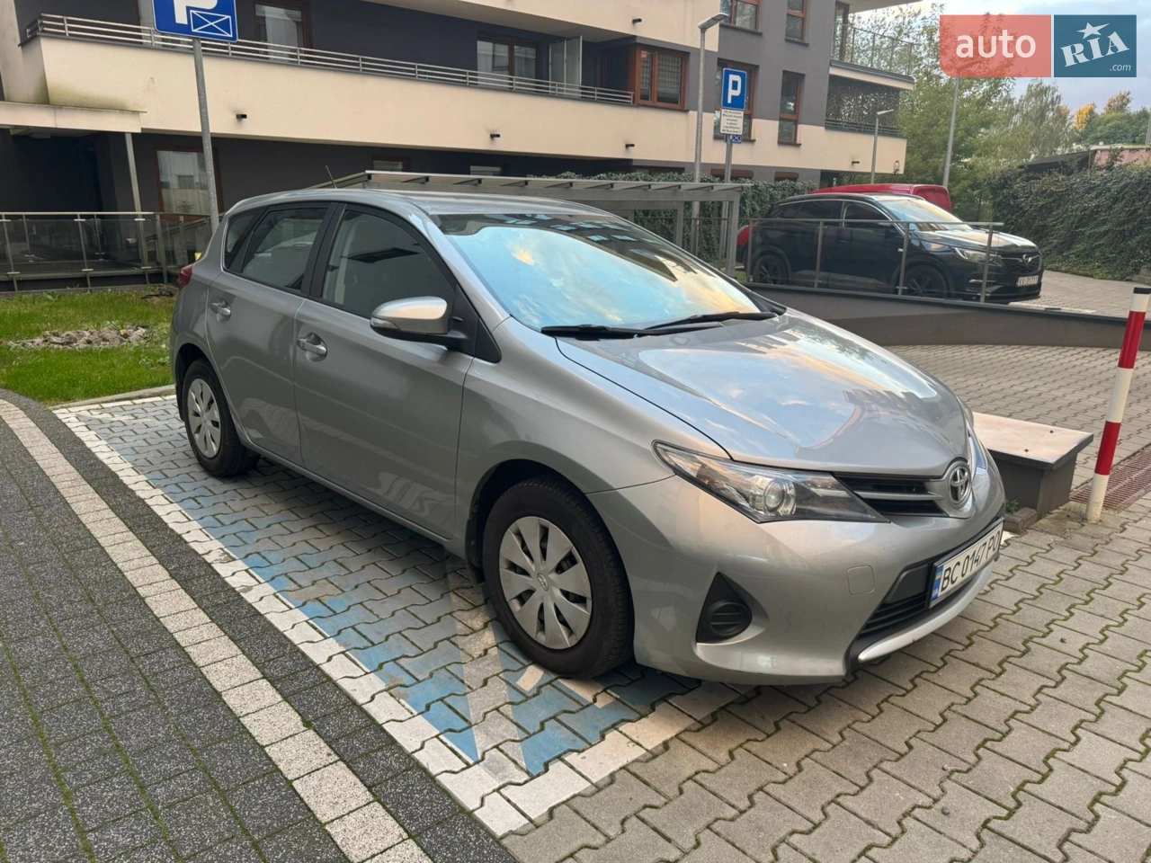 2012 Toyota Auris - мініатюра 32