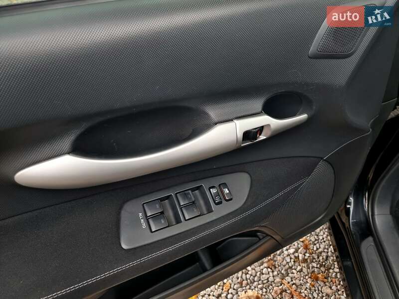Хэтчбек Toyota Auris 2011 в Виннице фото 28 Хэтчбек Toyota Auris 2011 в Виннице