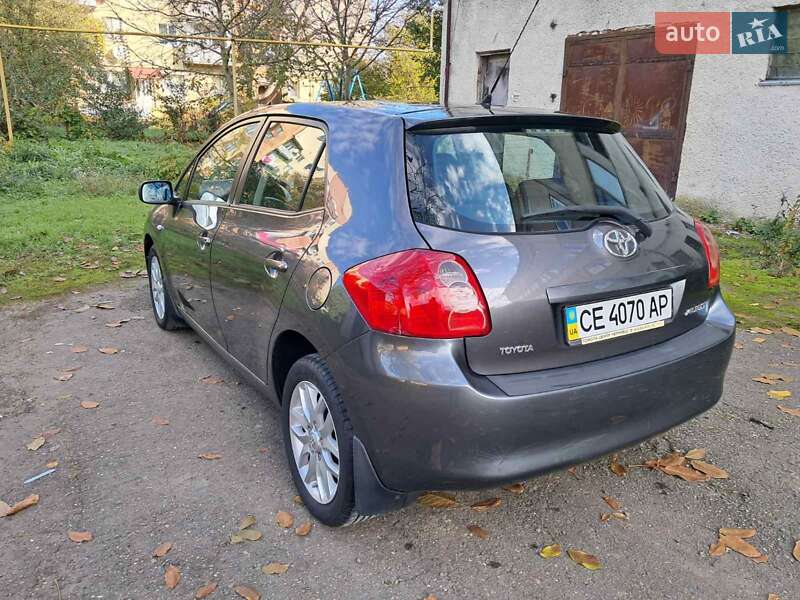 Хэтчбек Toyota Auris 2008 в Чернигове