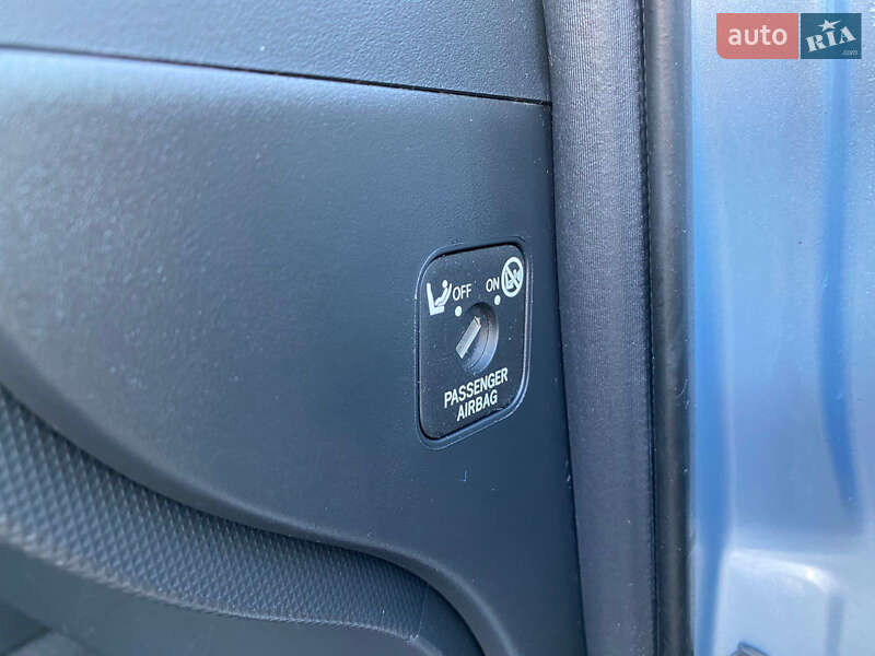 Хэтчбек Toyota Auris 2011 в Ровно фото 30 Хэтчбек Toyota Auris 2011 в Ровно