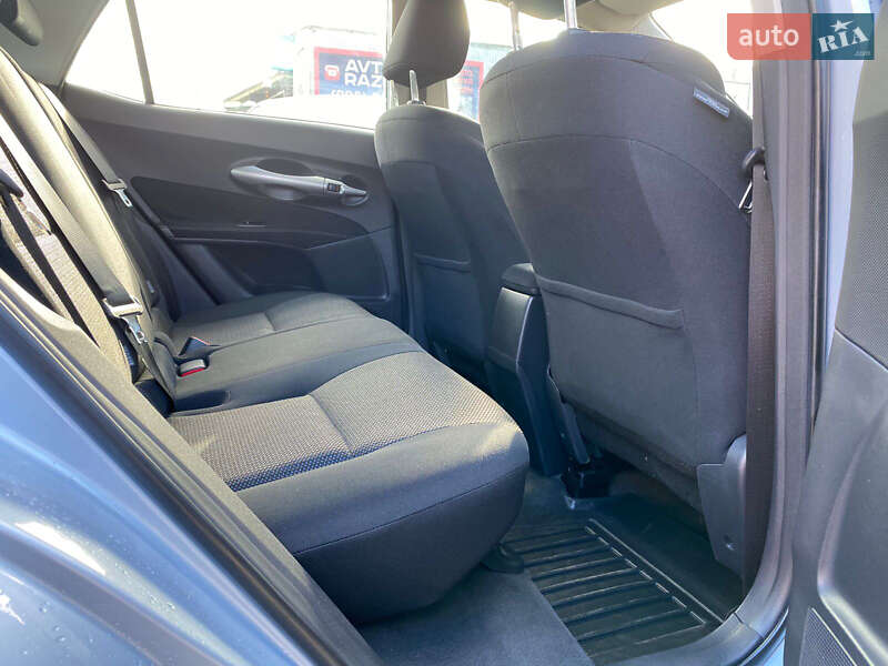Хэтчбек Toyota Auris 2011 в Ровно фото 34 Хэтчбек Toyota Auris 2011 в Ровно