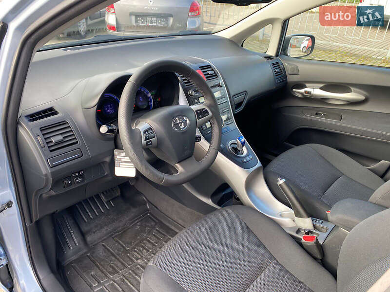 Хэтчбек Toyota Auris 2011 в Ровно фото 65 Хэтчбек Toyota Auris 2011 в Ровно