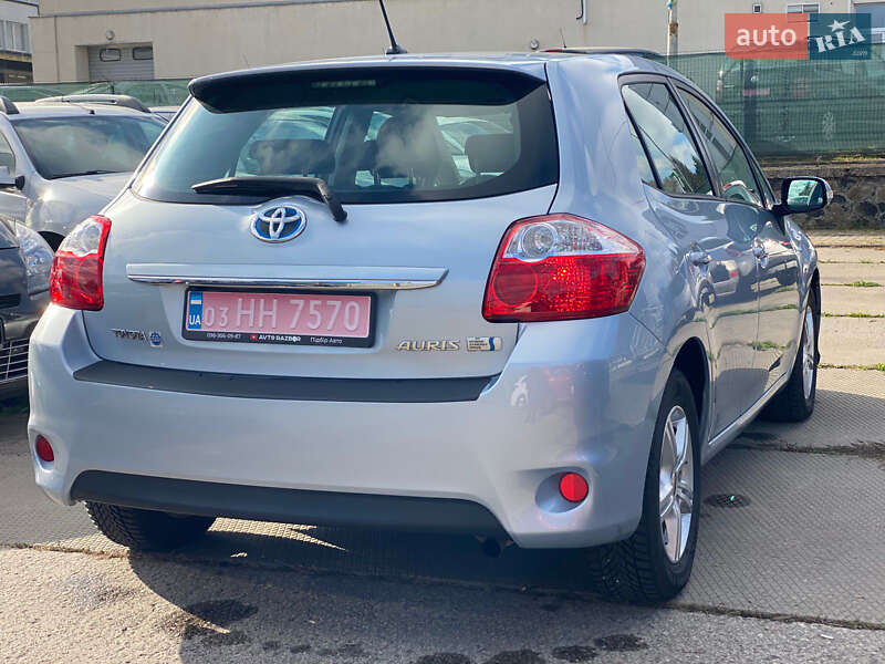 Хэтчбек Toyota Auris 2011 в Ровно фото 80 Хэтчбек Toyota Auris 2011 в Ровно