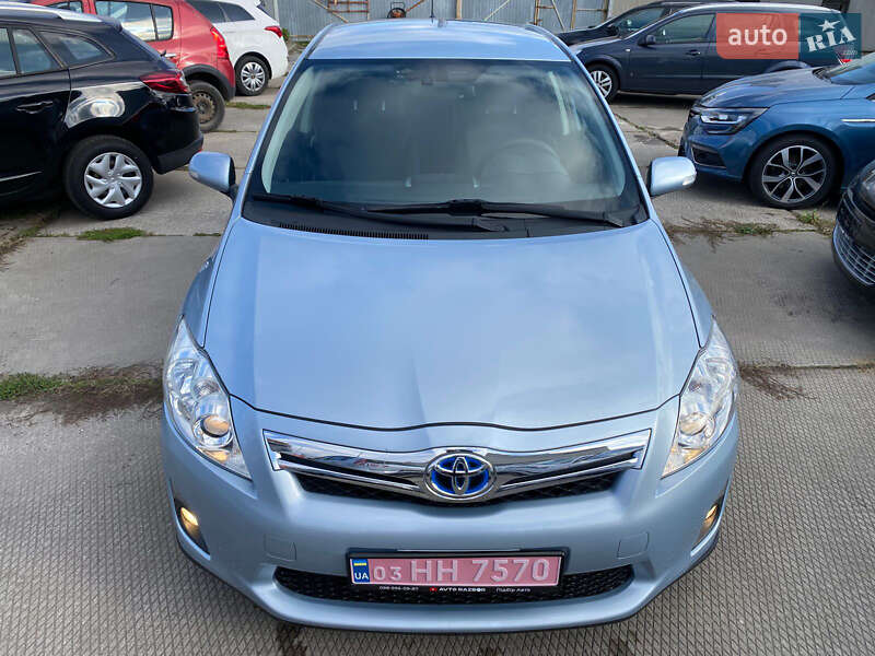Хэтчбек Toyota Auris 2011 в Ровно фото 96 Хэтчбек Toyota Auris 2011 в Ровно