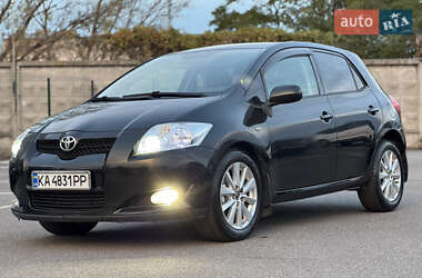 Хэтчбек Toyota Auris 2008 в Киеве
