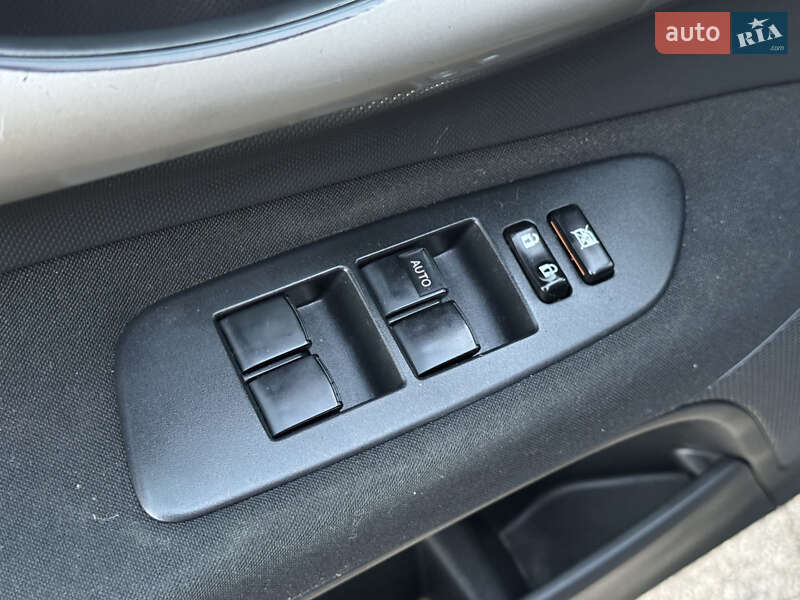 Хэтчбек Toyota Auris 2008 в Киеве фото 21 Хэтчбек Toyota Auris 2008 в Киеве