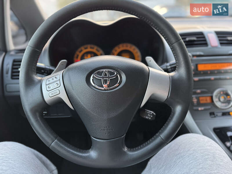 Хэтчбек Toyota Auris 2008 в Киеве фото 25 Хэтчбек Toyota Auris 2008 в Киеве