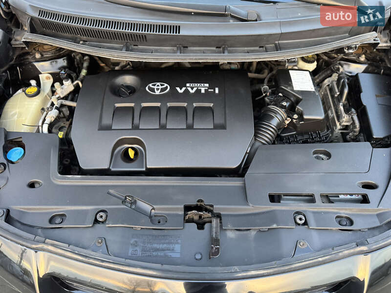 Хэтчбек Toyota Auris 2008 в Киеве фото 28 Хэтчбек Toyota Auris 2008 в Киеве