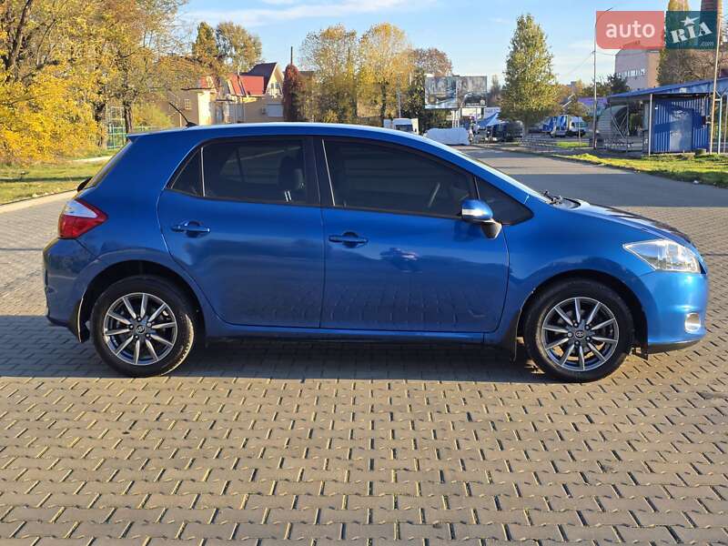 Хэтчбек Toyota Auris 2010 в Одессе фото 3 Хэтчбек Toyota Auris 2010 в Одессе