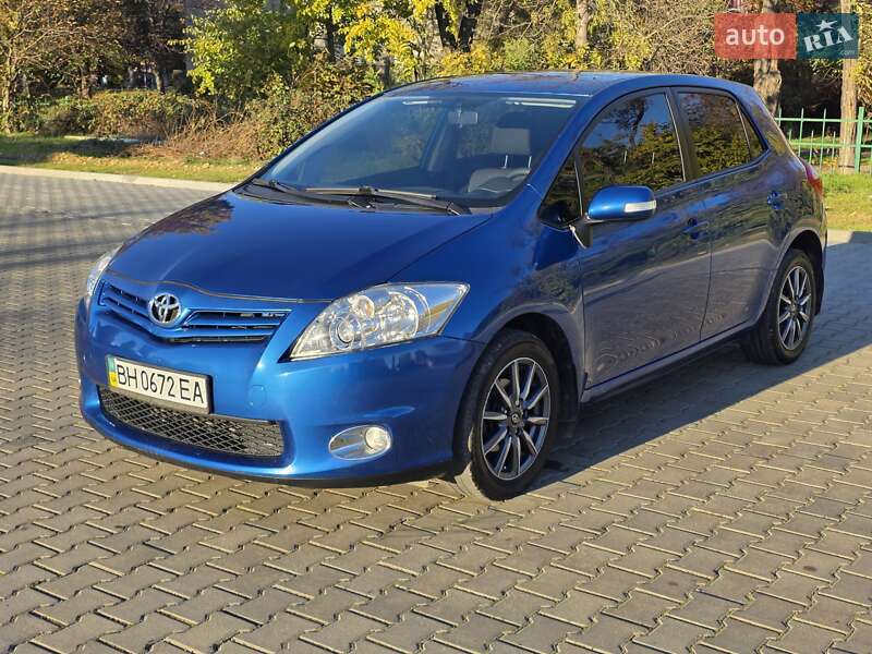 Хэтчбек Toyota Auris 2010 в Одессе фото 8 Хэтчбек Toyota Auris 2010 в Одессе
