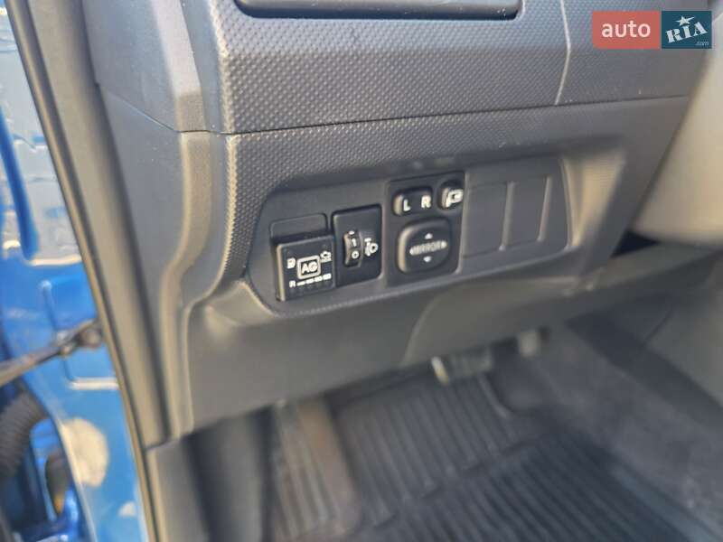 Хэтчбек Toyota Auris 2010 в Одессе фото 28 Хэтчбек Toyota Auris 2010 в Одессе