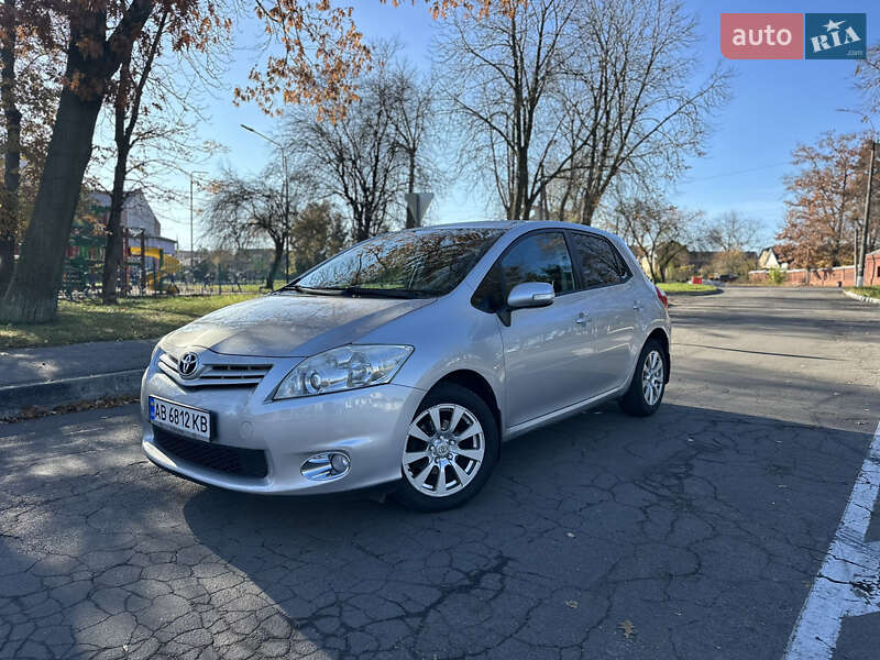 Хэтчбек Toyota Auris 2012 в Виннице фото 7 Хэтчбек Toyota Auris 2012 в Виннице