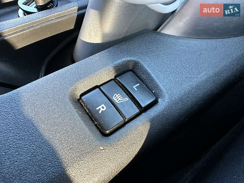 Хэтчбек Toyota Auris 2012 в Виннице фото 40 Хэтчбек Toyota Auris 2012 в Виннице