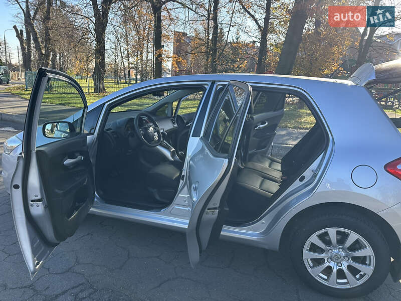 Хэтчбек Toyota Auris 2012 в Виннице фото 45 Хэтчбек Toyota Auris 2012 в Виннице