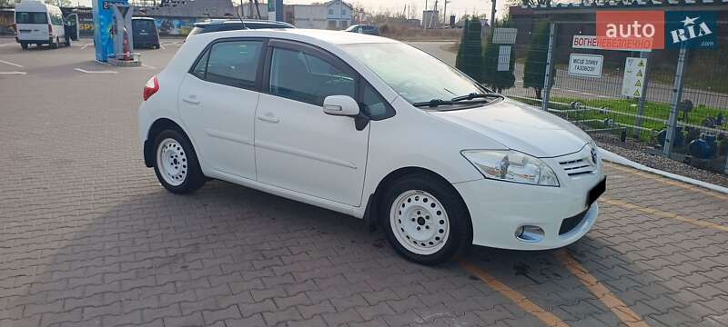 Хэтчбек Toyota Auris 2010 в Вышгороде фото 12 Хэтчбек Toyota Auris 2010 в Вышгороде