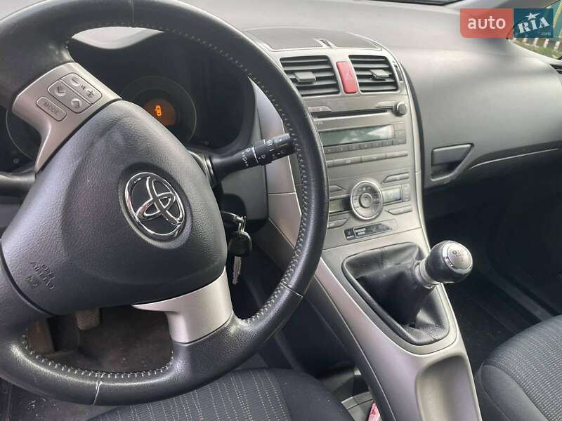 Хетчбек Toyota Auris 2009 в Тернополі