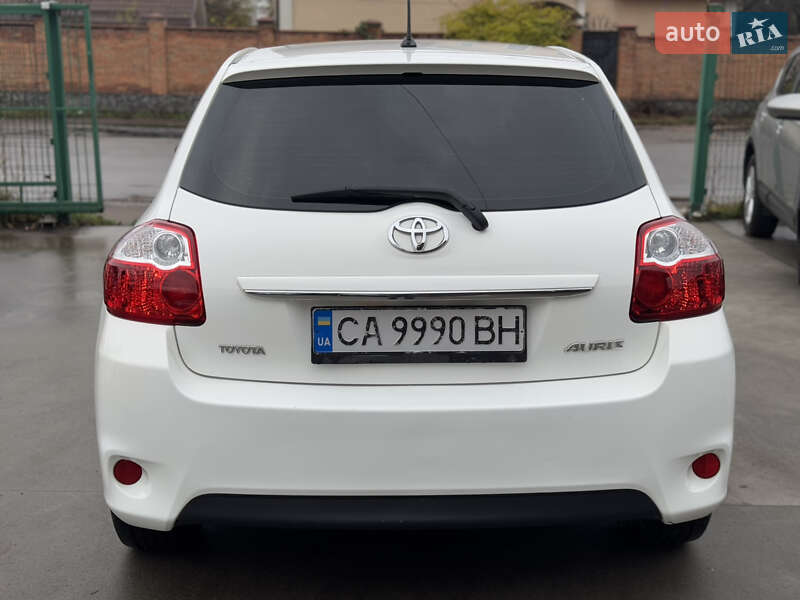 Хэтчбек Toyota Auris 2011 в Бердичеве