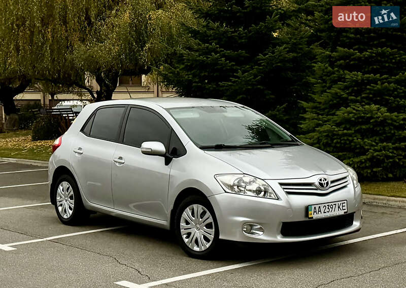Хэтчбек Toyota Auris 2010 в Киеве фото 10 Хэтчбек Toyota Auris 2010 в Киеве