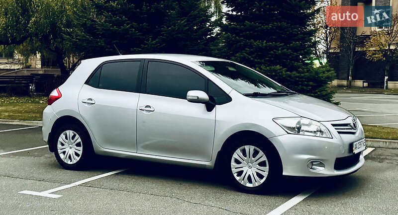 Хэтчбек Toyota Auris 2010 в Киеве фото 2 Хэтчбек Toyota Auris 2010 в Киеве