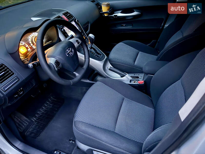 Хэтчбек Toyota Auris 2010 в Киеве фото 22 Хэтчбек Toyota Auris 2010 в Киеве