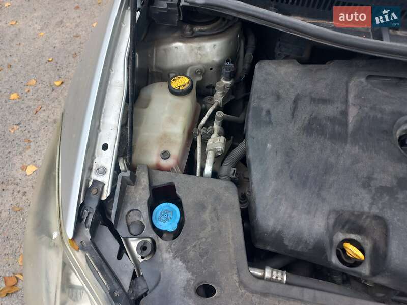 Хэтчбек Toyota Auris 2008 в Запорожье фото 14 Хэтчбек Toyota Auris 2008 в Запорожье