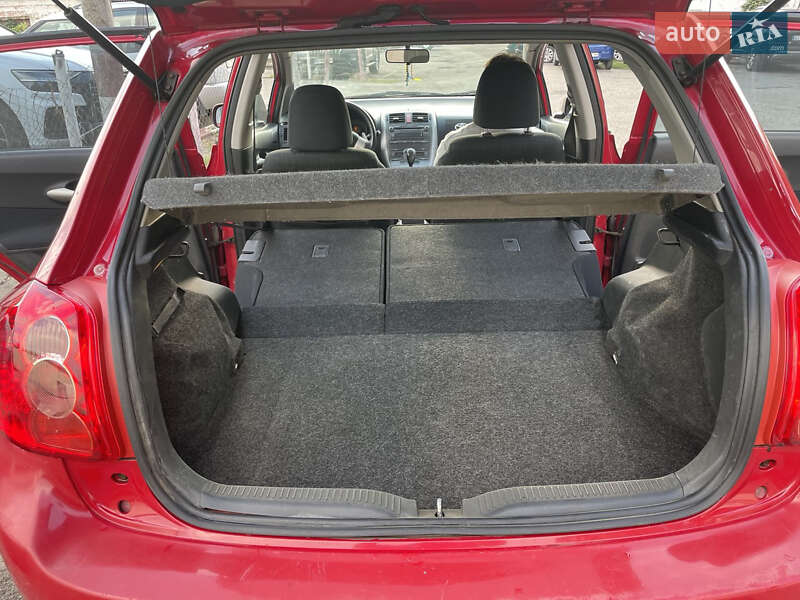 Хэтчбек Toyota Auris 2007 в Киеве