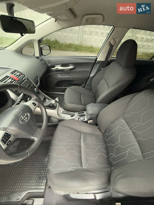 Хетчбек Toyota Auris 2013 в Фастові фото 12 Хетчбек Toyota Auris 2013 в Фастові