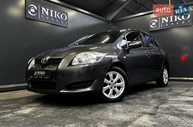 Хэтчбек Toyota Auris 2008 в Киеве
