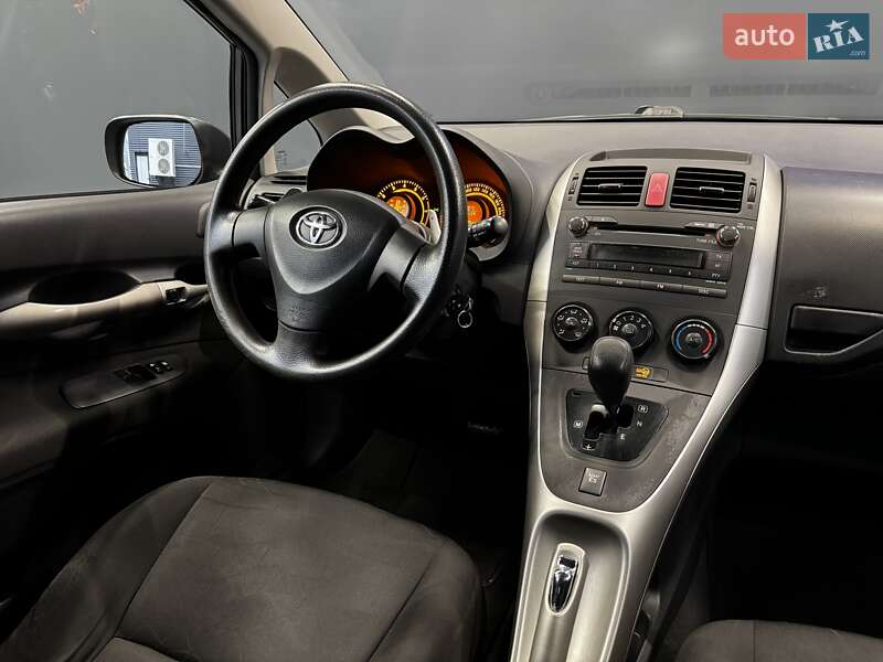 Хэтчбек Toyota Auris 2008 в Киеве фото 26 Хэтчбек Toyota Auris 2008 в Киеве