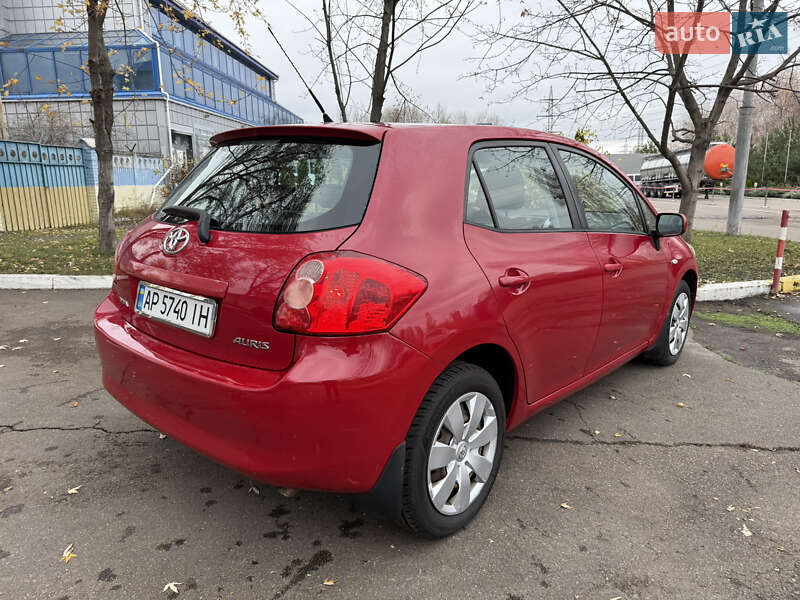 Хэтчбек Toyota Auris 2008 в Киеве