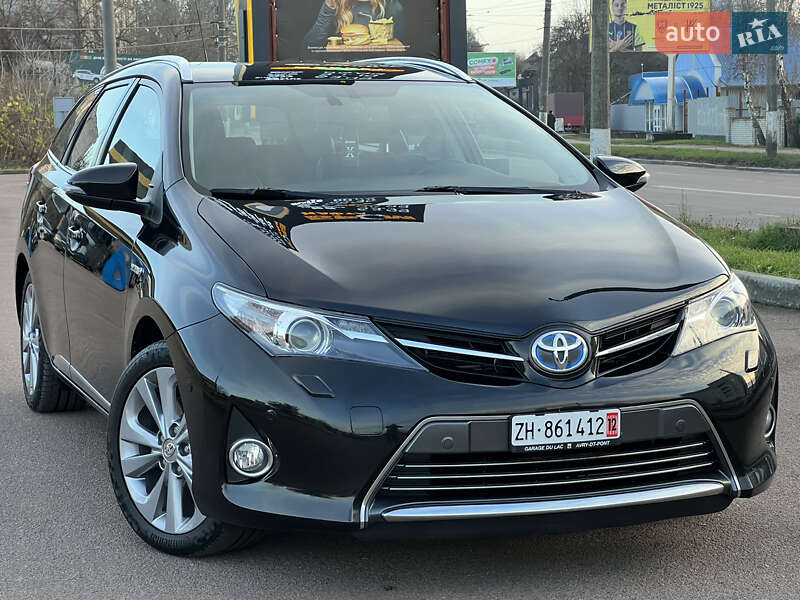 Универсал Toyota Auris 2014 в Житомире фото Универсал Toyota Auris 2014 в Житомире