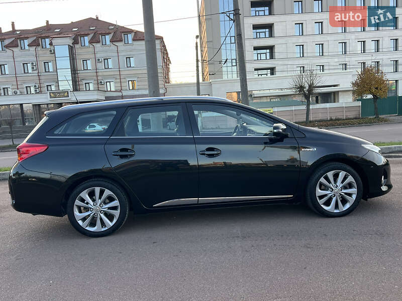Универсал Toyota Auris 2014 в Житомире фото 11 Универсал Toyota Auris 2014 в Житомире