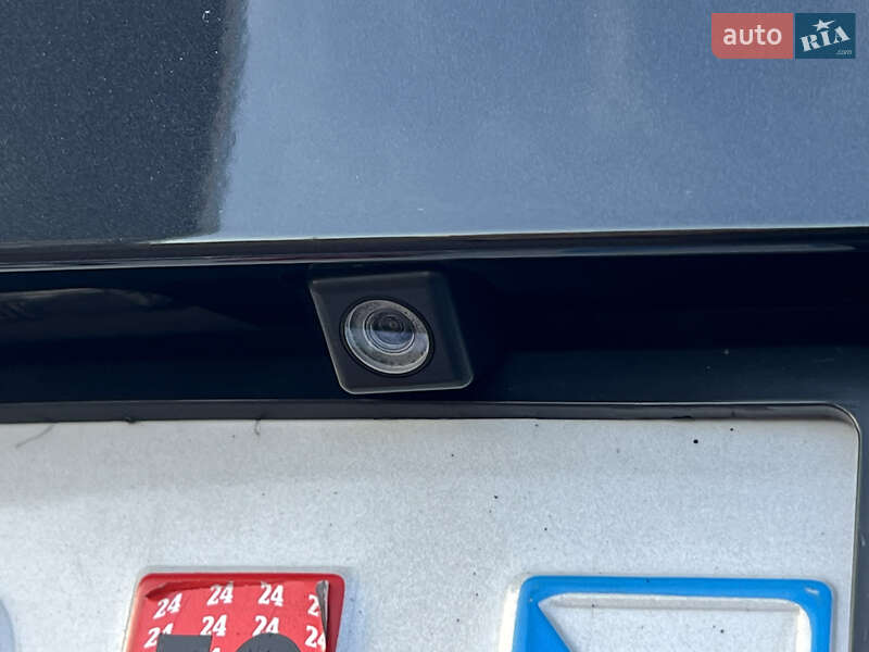 Универсал Toyota Auris 2014 в Житомире фото 19 Универсал Toyota Auris 2014 в Житомире