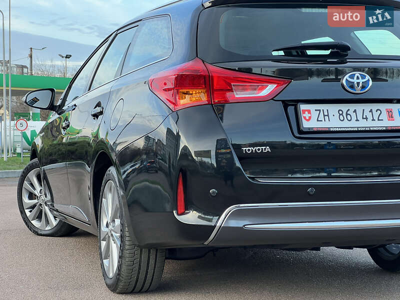 Универсал Toyota Auris 2014 в Житомире фото 25 Универсал Toyota Auris 2014 в Житомире