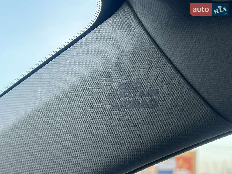 Универсал Toyota Auris 2014 в Житомире фото 57 Универсал Toyota Auris 2014 в Житомире