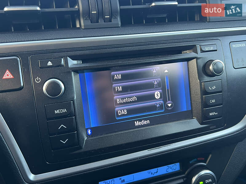 Универсал Toyota Auris 2014 в Житомире фото 64 Универсал Toyota Auris 2014 в Житомире