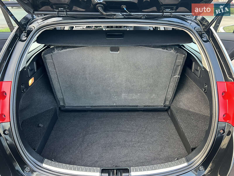 Универсал Toyota Auris 2014 в Житомире фото 73 Универсал Toyota Auris 2014 в Житомире