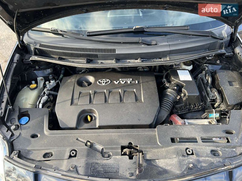 Хэтчбек Toyota Auris 2008 в Кропивницком фото 19 Хэтчбек Toyota Auris 2008 в Кропивницком