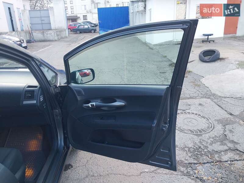 Хэтчбек Toyota Auris 2008 в Николаеве фото 25 Хэтчбек Toyota Auris 2008 в Николаеве