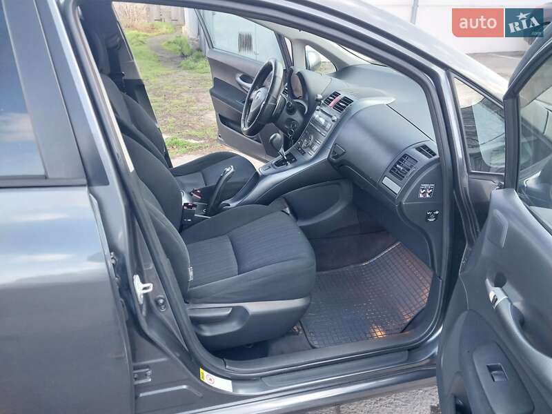 Хэтчбек Toyota Auris 2008 в Николаеве фото 26 Хэтчбек Toyota Auris 2008 в Николаеве