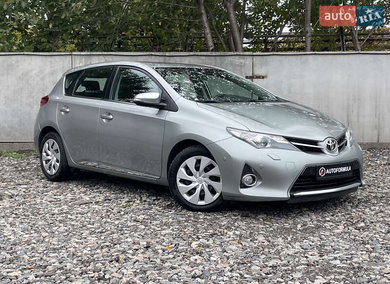 Toyota Auris 2012 Toyota Auris 2012