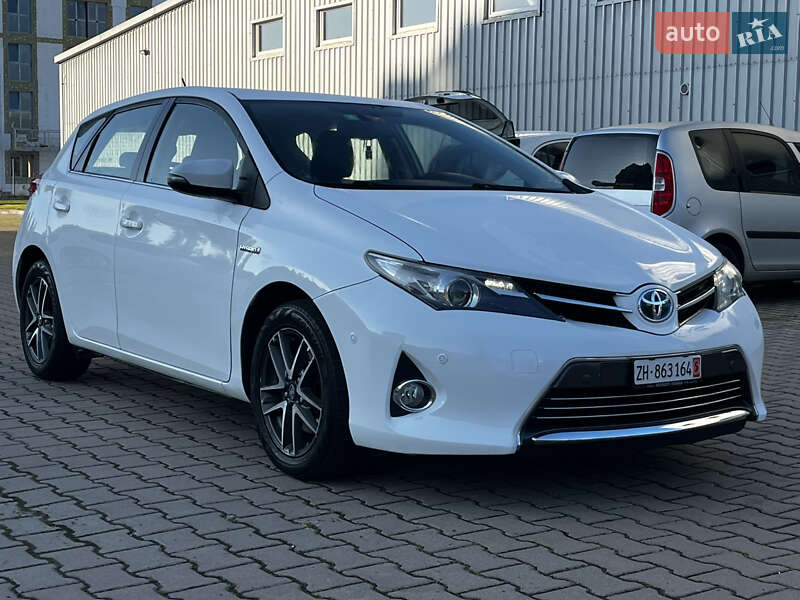 Хэтчбек Toyota Auris 2013 в Луцке фото 5 Хэтчбек Toyota Auris 2013 в Луцке