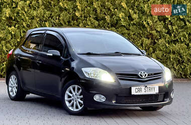 Хетчбек Toyota Auris 2012 в Стрию