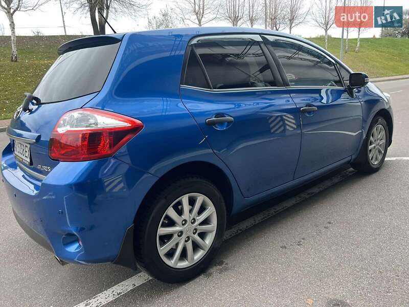 Хэтчбек Toyota Auris 2011 в Киеве фото 5 Хэтчбек Toyota Auris 2011 в Киеве